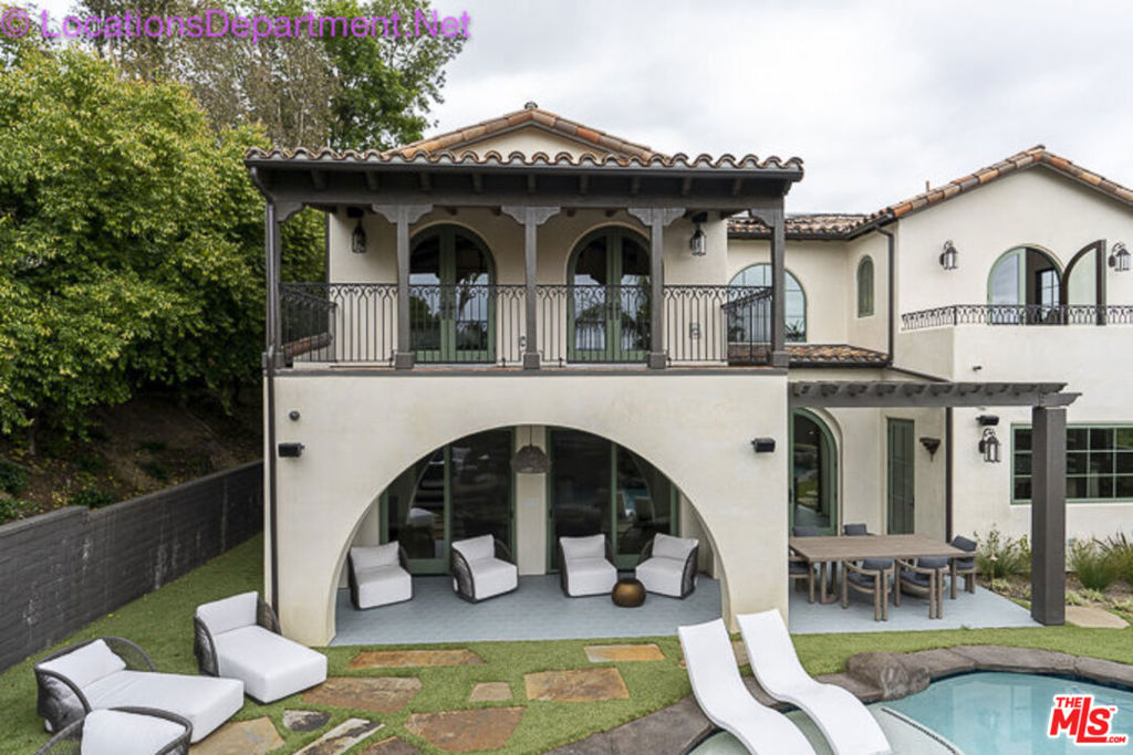 Residential Lease for rent at 5861 Ridgebrook Drive, Agoura Hills CA featuring 4 beds and 5 baths