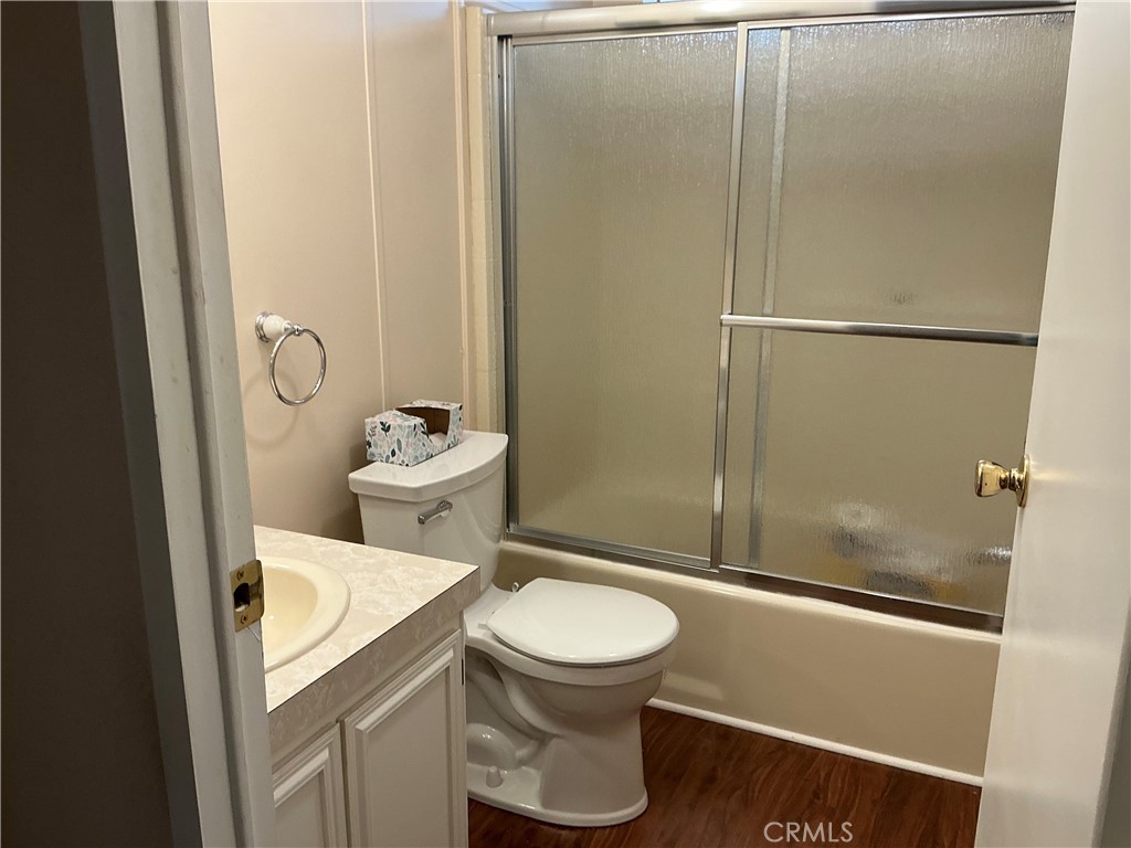 Manufactured In Park for sale at 27701 Murrieta 82, Menifee CA featuring 2 beds and 2 baths