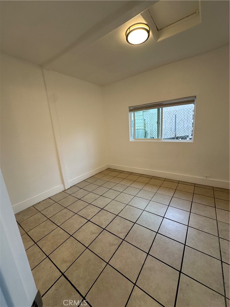 Residential Lease for rent at 2306 Berger, Bakersfield CA featuring 4 beds and 3 baths