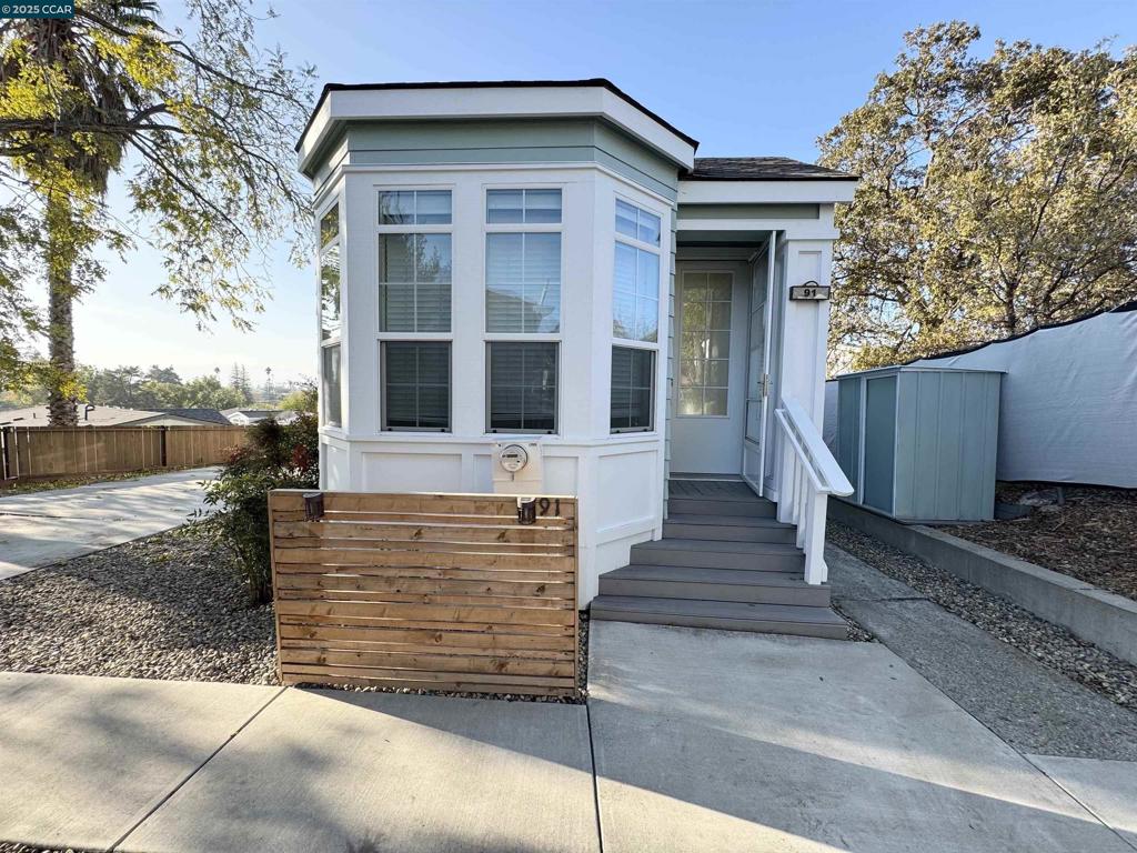 Manufactured In Park for sale at 91 Terrace Ct, Concord CA featuring 2 beds and 2 baths