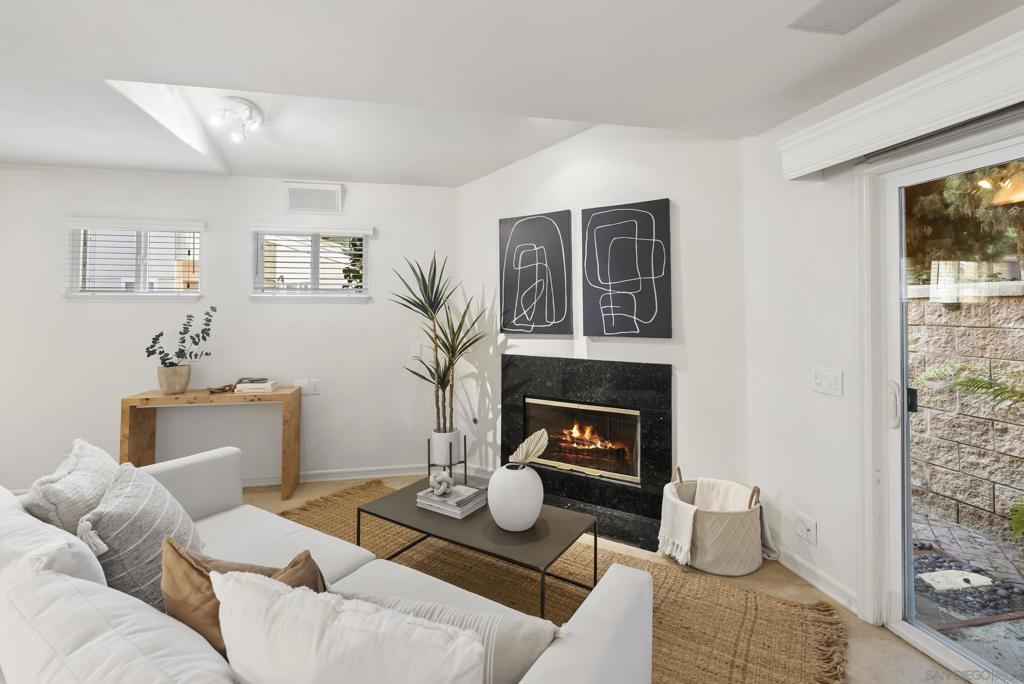 Residential for sale at 555 Eaton St. N, Oceanside CA featuring 2 beds and 3 baths