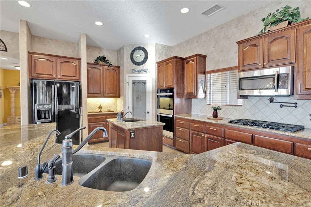 Residential for sale at 13519 Sunset, Apple Valley CA featuring 4 beds and 3 baths