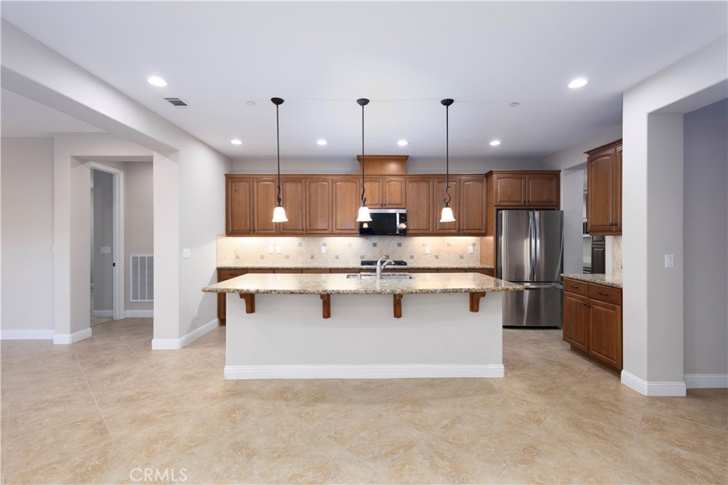 Residential for sale at 775 Mahogany, Santa Maria CA featuring 2 beds and 2 baths