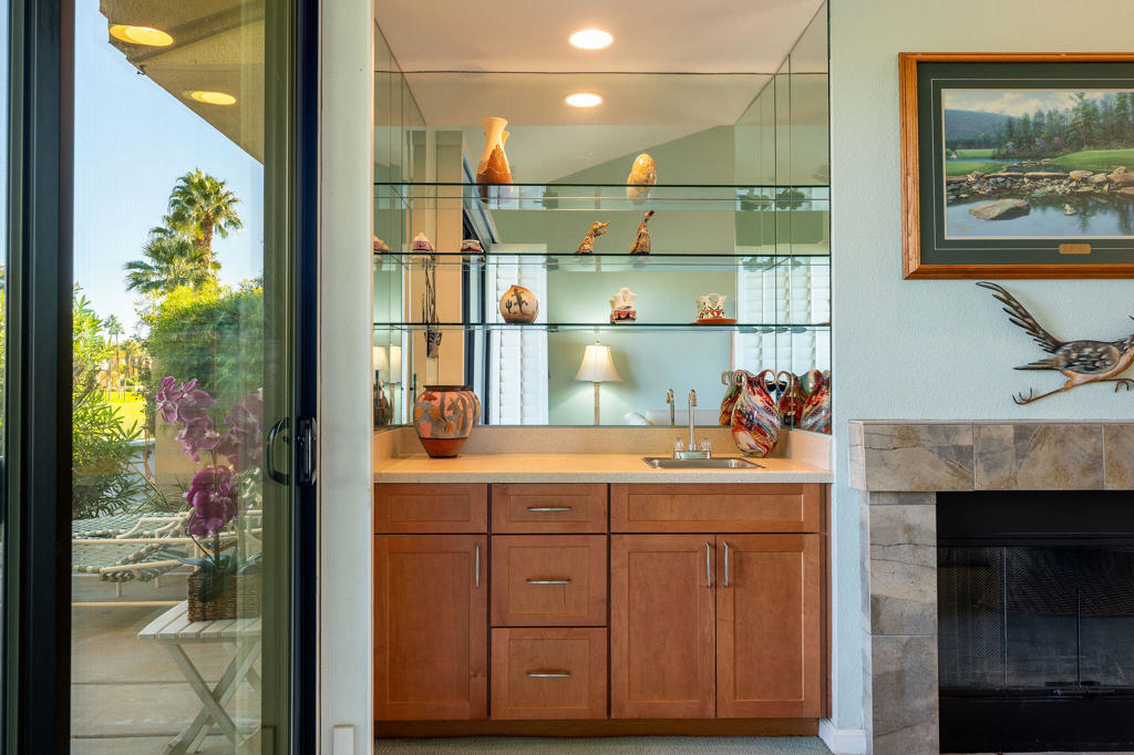 Residential for sale at 54396 Shoal Creek, La Quinta CA featuring 2 beds and 2 baths