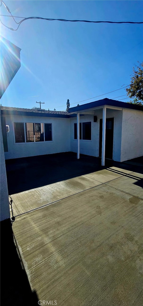 Residential Lease for rent at 6601 Newell A, Huntington Park CA featuring 3 beds and 1 bath