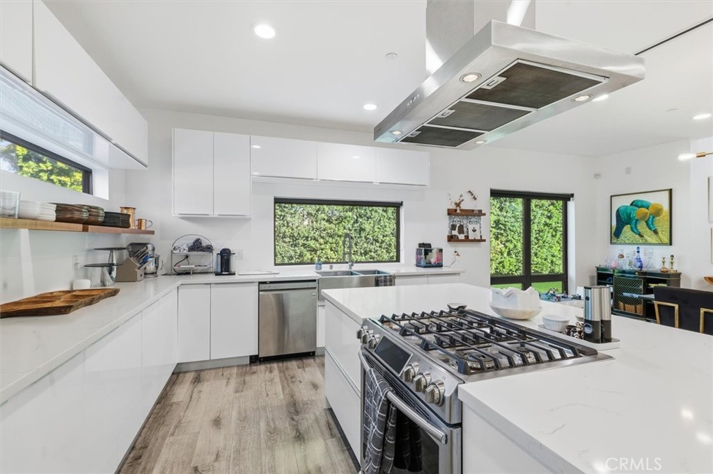 Residential Lease for rent at 5487 Blanco, Culver City CA featuring 4 beds and 4 baths