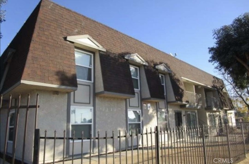 Residential Income for sale at 1560 E Date, San Bernardino CA