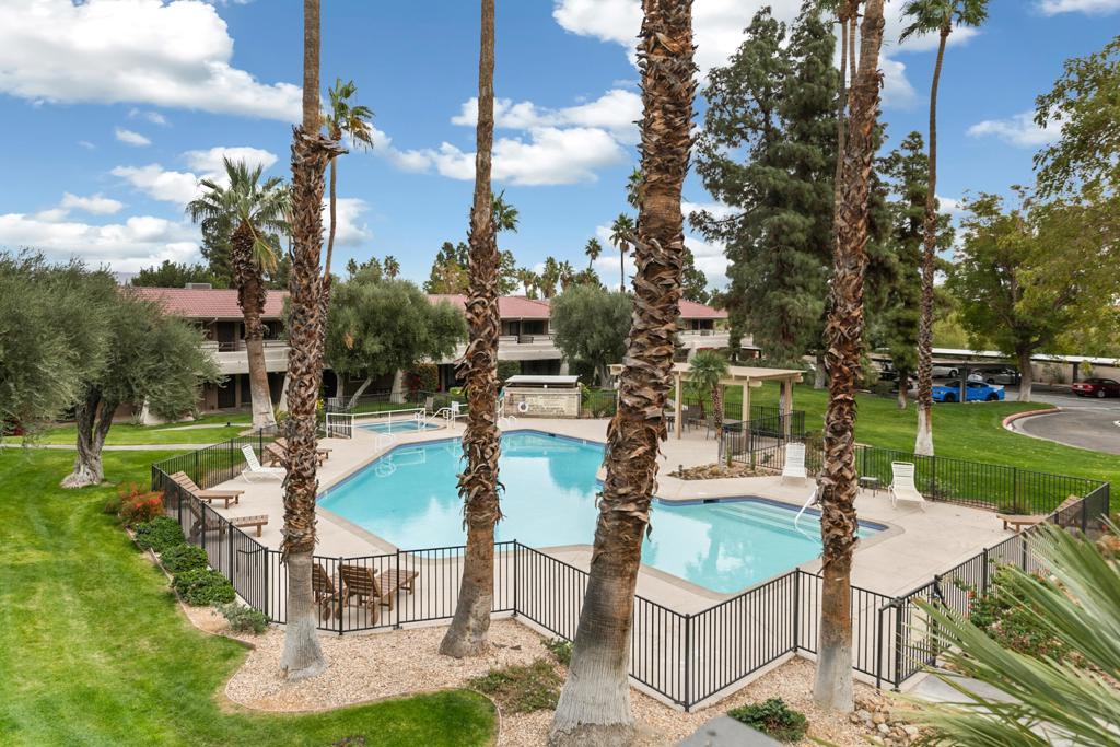 Residential Lease for rent at 420 N Villa Court 100, Palm Springs CA featuring 1 bed and 1 bath