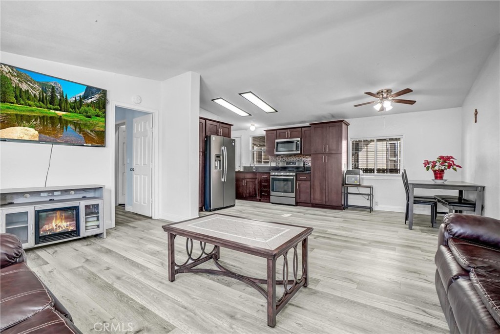 Manufactured In Park for sale at 10800 Dale Avenue 415, Stanton CA featuring 3 beds and 2 baths