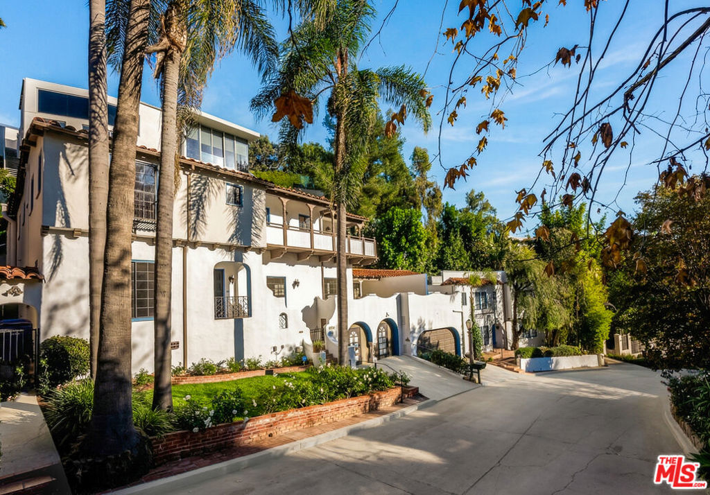 Residential Lease for rent at 1328 Sierra Alta Way, West Hollywood CA featuring 5 beds and 6 baths