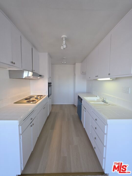 Residential for sale at 6000 Canterbury Drive D309, Culver City CA featuring 2 beds and 2 baths