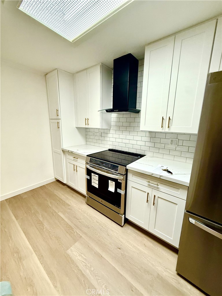 Residential Lease for rent at 23376 Via San Miguel, Aliso Viejo CA featuring 3 beds and 2 baths