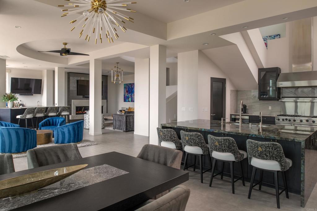 Residential Lease for rent at 121 Via De La Valle, Del Mar, San Diego County CA featuring 4 beds and 5 baths