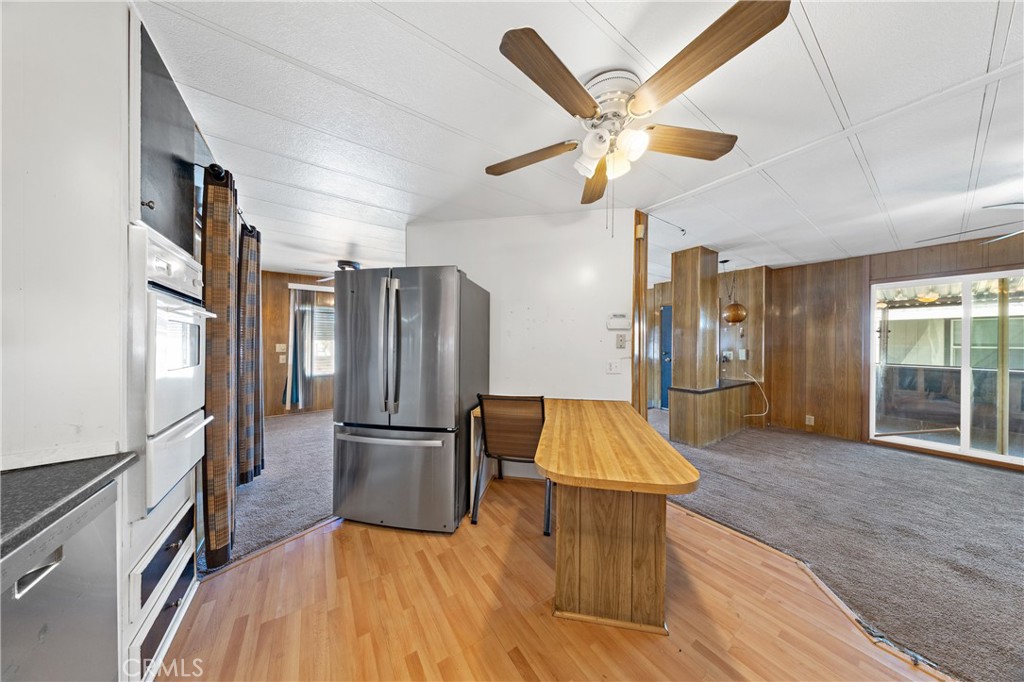 Manufactured In Park for sale at 1895 W Devonshire Avenue 101, Hemet CA featuring 2 beds and 2 baths