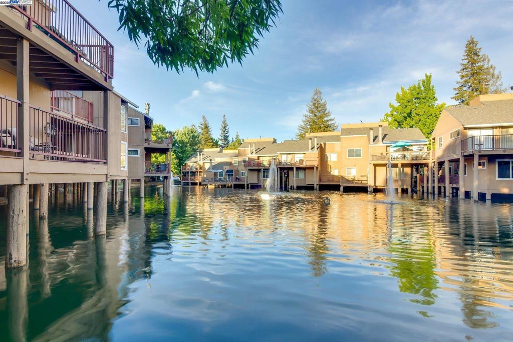 Residential for sale at 7963 ARCADE LAKE LANE 86, Citrus Heights CA featuring 2 beds and 2 baths