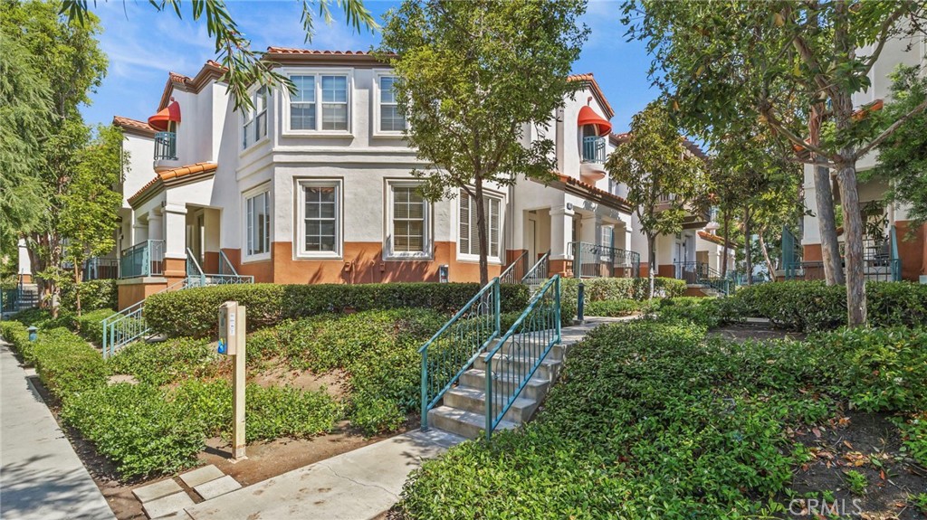 Residential Lease for rent at 12626 Nicklaus, Tustin CA featuring 3 beds and 3 baths