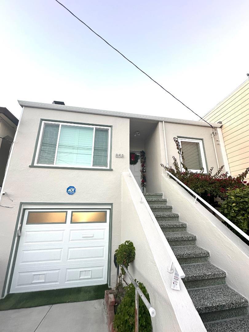 Residential Lease for rent at 858 Brunswick Street, Daly City CA featuring 2 beds and 1 bath
