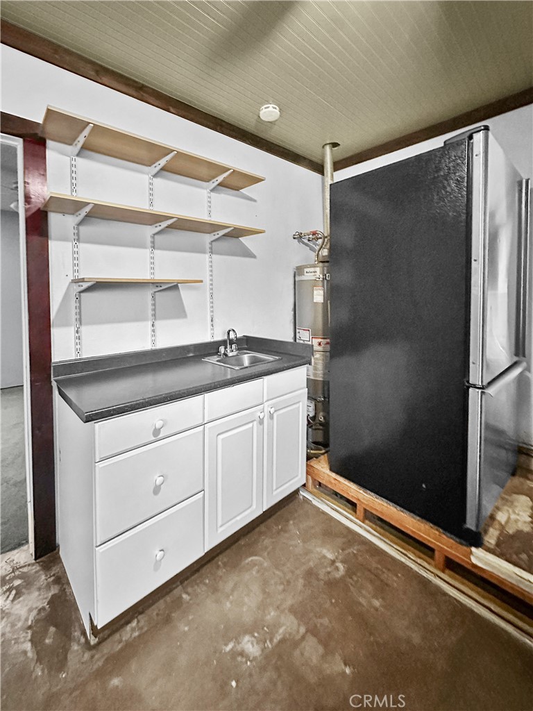 Residential for sale at 15 Regent Loop, Oroville CA featuring 4 beds and 2 baths