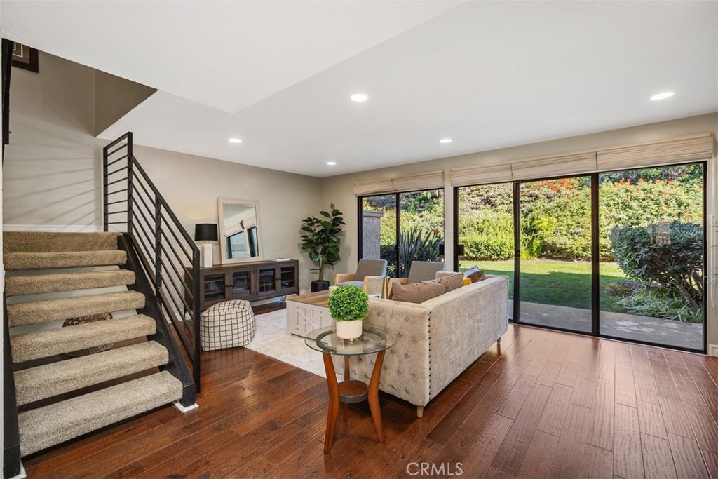 Residential for sale at 171 Avenida Adobe, San Clemente CA featuring 3 beds and 3 baths