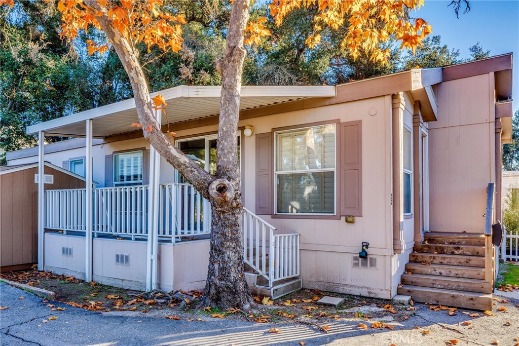 Residential for sale at 5715 Santa Cruz Rd 52, Atascadero CA featuring 2 beds and 2 baths