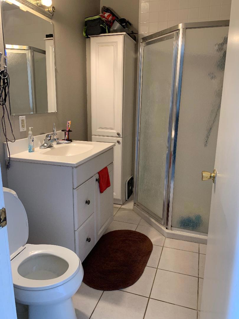 Residential Lease for rent at 738 N 14th Street B, San Jose CA featuring 1 bed and 1 bath