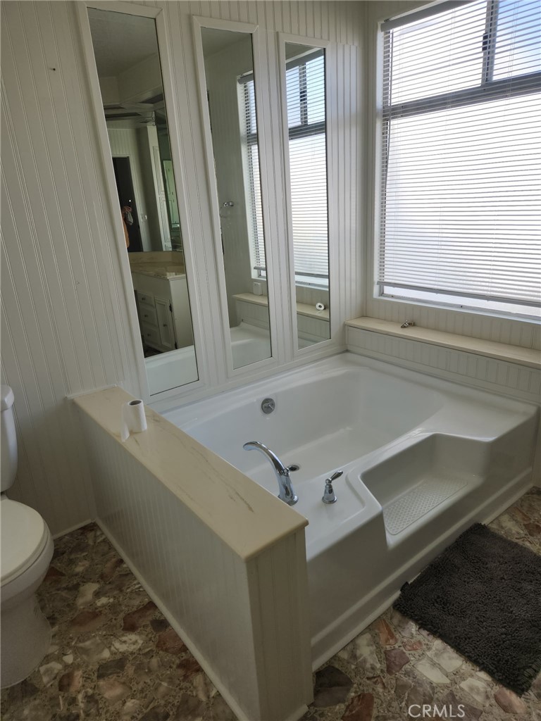 Residential for sale at 29120 Calle Cisne, Murrieta CA featuring 2 beds and 2 baths