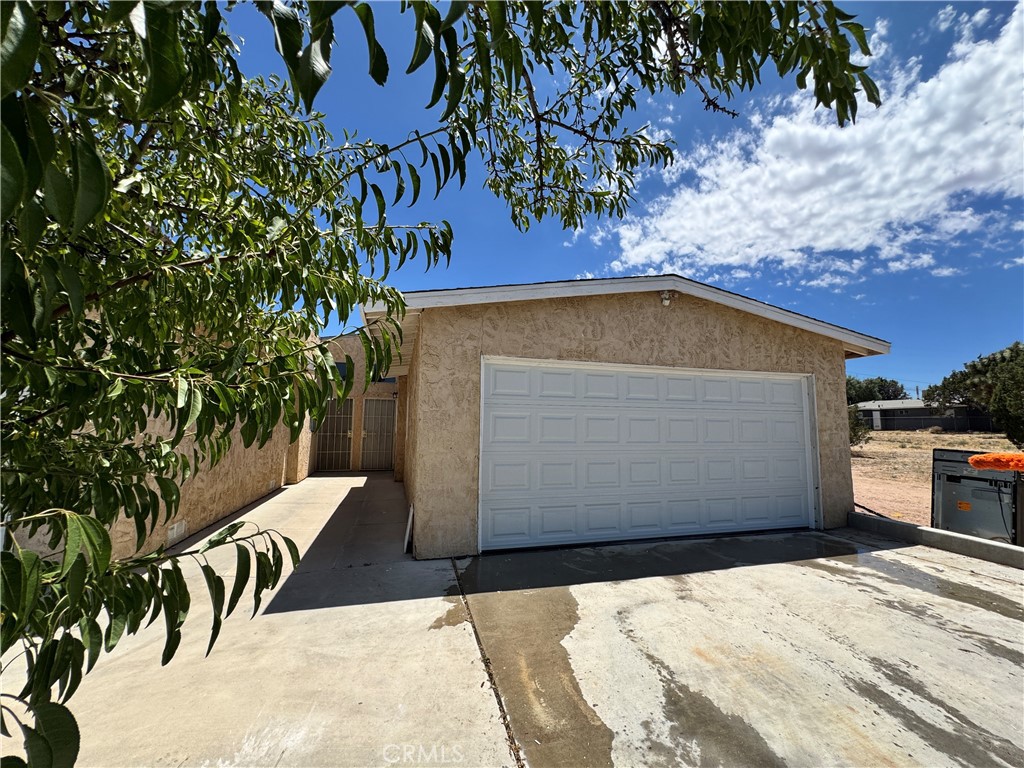 Residential Income for sale at 16209 Juniper Street, Hesperia CA