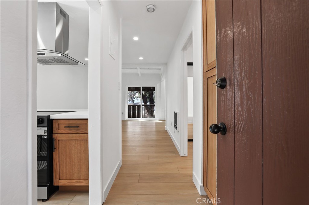 Residential for sale at 1030 W Macarthur 90, Santa Ana CA and 1 bath