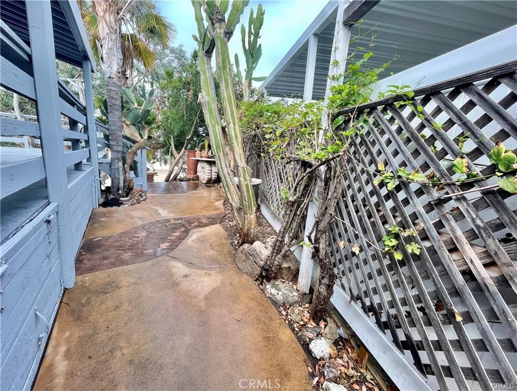 Manufactured In Park for sale at 32802 Valle Road 53, San Juan Capistrano CA featuring 2 beds and 1 bath