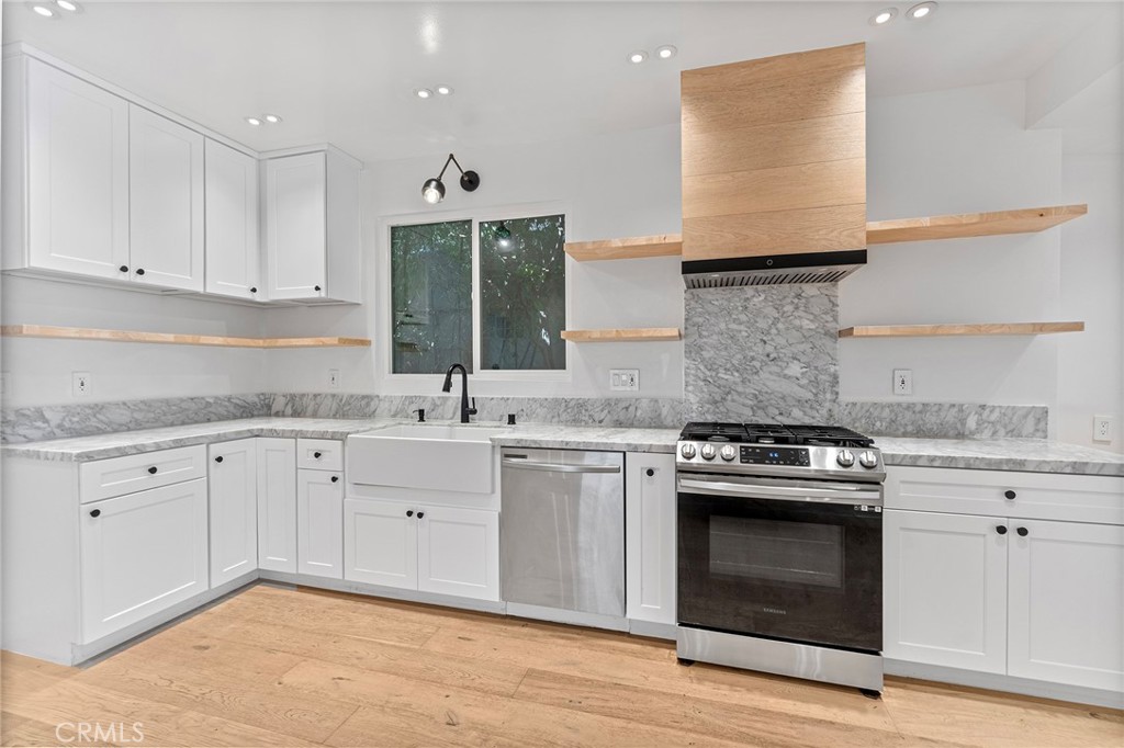 Residential Lease for rent at 2623 Exposition, Los Angeles, Los Angeles County CA featuring 4 beds and 3 baths