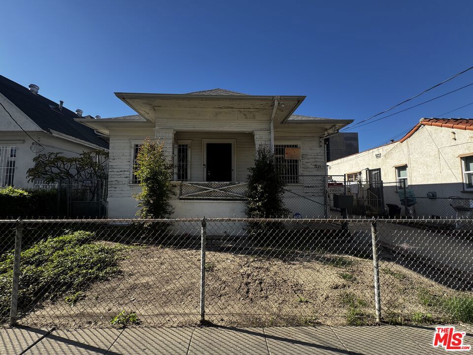 Residential for sale at 1025 S Kenmore Avenue, Los Angeles CA featuring 3 beds and 2 baths