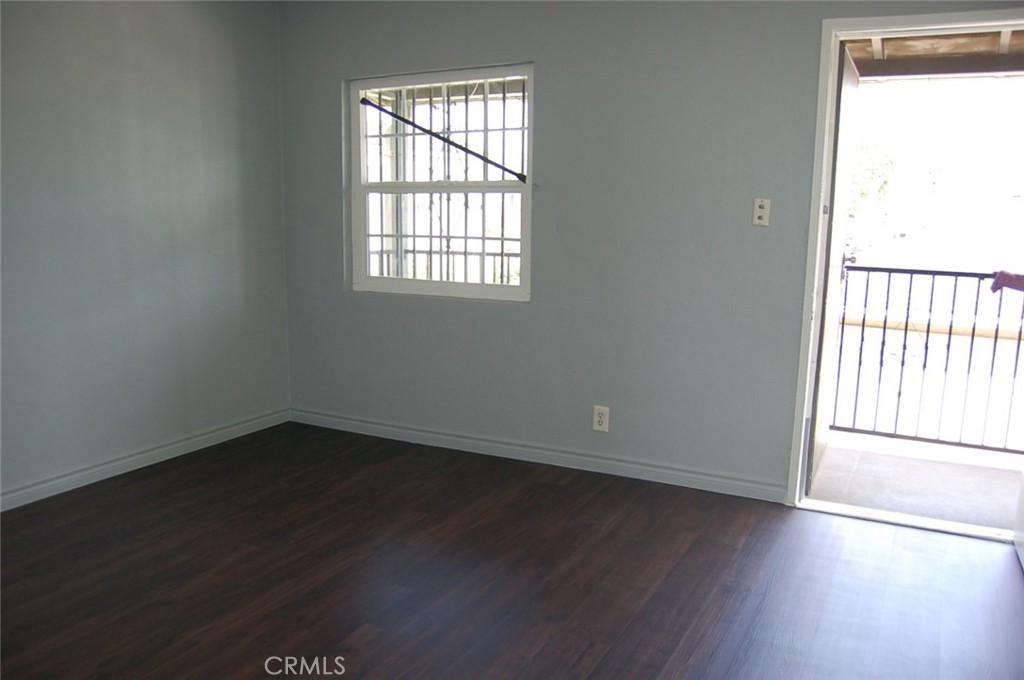 Residential Lease for rent at 422 W Palm Street 424 1/2D, Compton CA featuring 2 beds and 1 bath