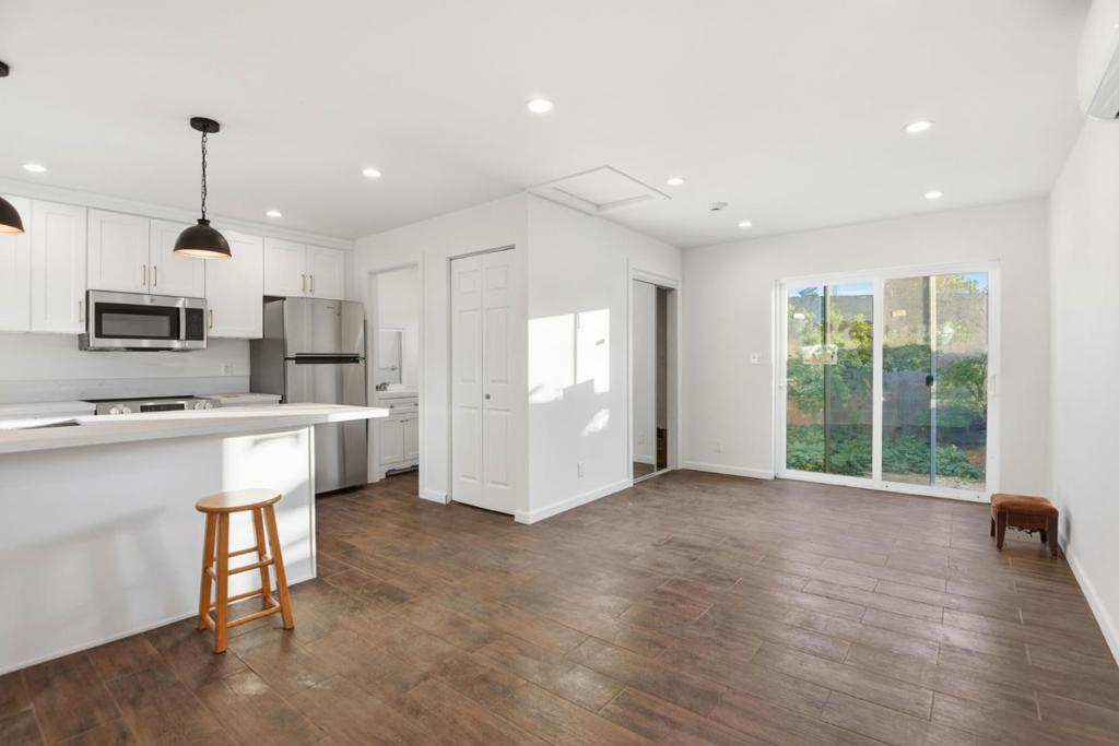 Residential Lease for rent at 648 Anita Street 1, Monrovia CA and 1 bath