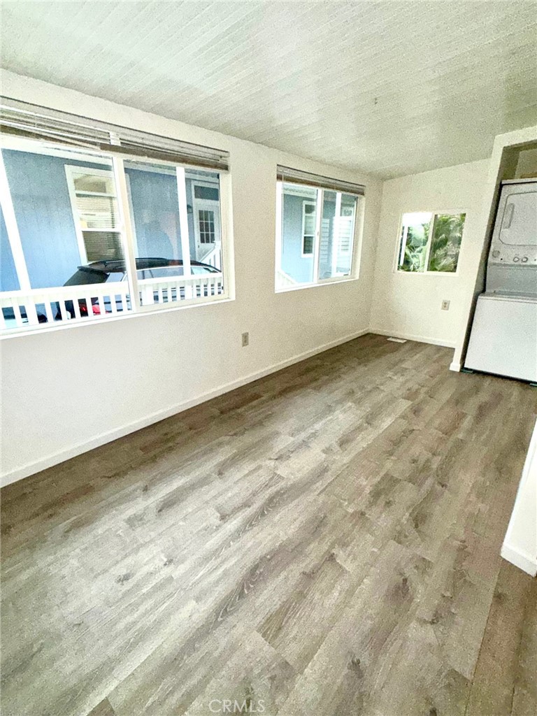 Manufactured In Park for sale at 80 Huntington Street 712, Huntington Beach CA featuring 2 beds and 1 bath