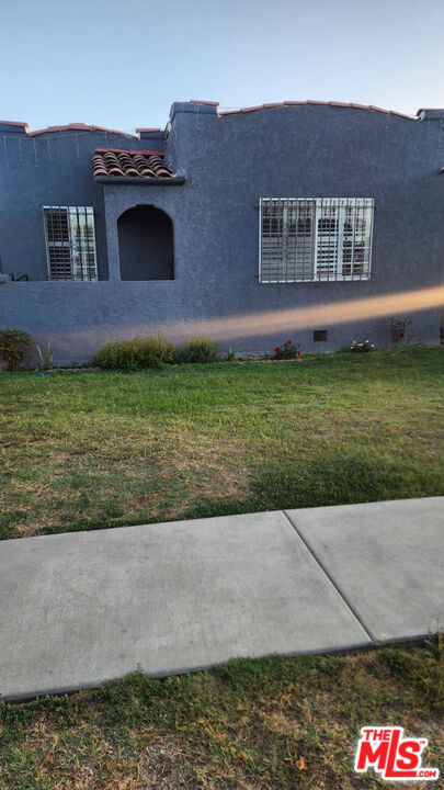 Residential for sale at 742 E 84th Place, Los Angeles CA featuring 2 beds and 1 bath