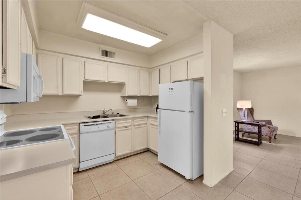 Residential for sale at 3081 Sunflower Circle W, Palm Springs CA featuring 2 beds and 2 baths