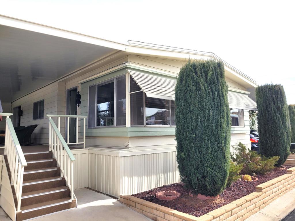 Manufactured In Park for sale at 54999 Martinez Trail 40, Yucca Valley CA featuring 2 beds and 2 baths