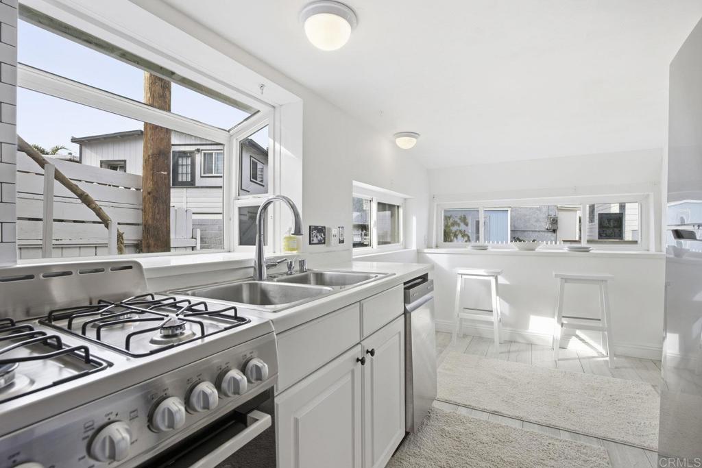 Manufactured In Park for sale at 170 Diana Street 29, Encinitas CA featuring 1 bed and 1 bath