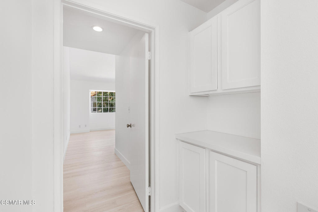 Residential Lease for rent at 4240 Lost Hills 802, Calabasas CA featuring 2 beds and 3 baths