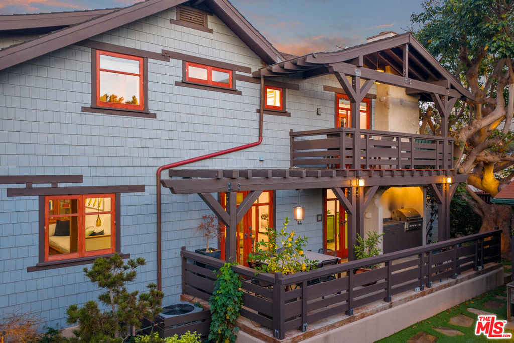 Active for sale at Santa Monica, CA, Santa Monica, CA CA and 3 baths