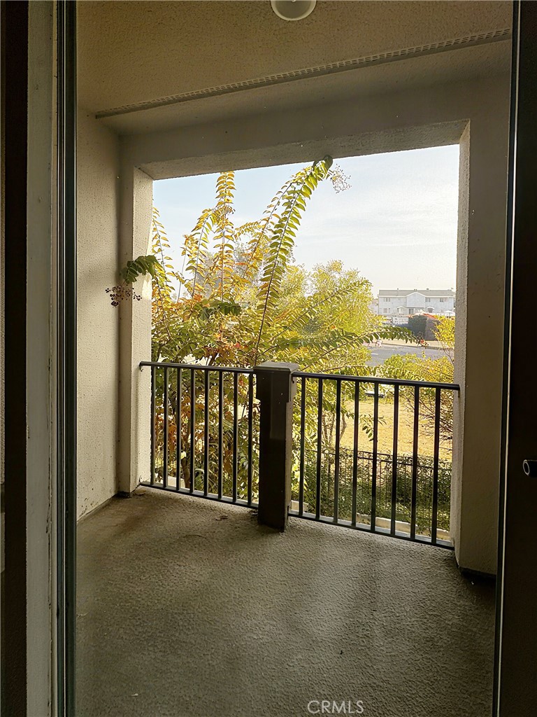 Residential Lease for rent at 552 Calle Estrella, Montebello CA featuring 3 beds and 3 baths