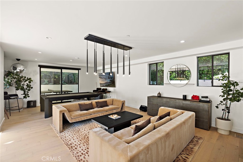 Residential Lease for rent at 228 W Avenida Cordoba, San Clemente CA featuring 5 beds and 5 baths