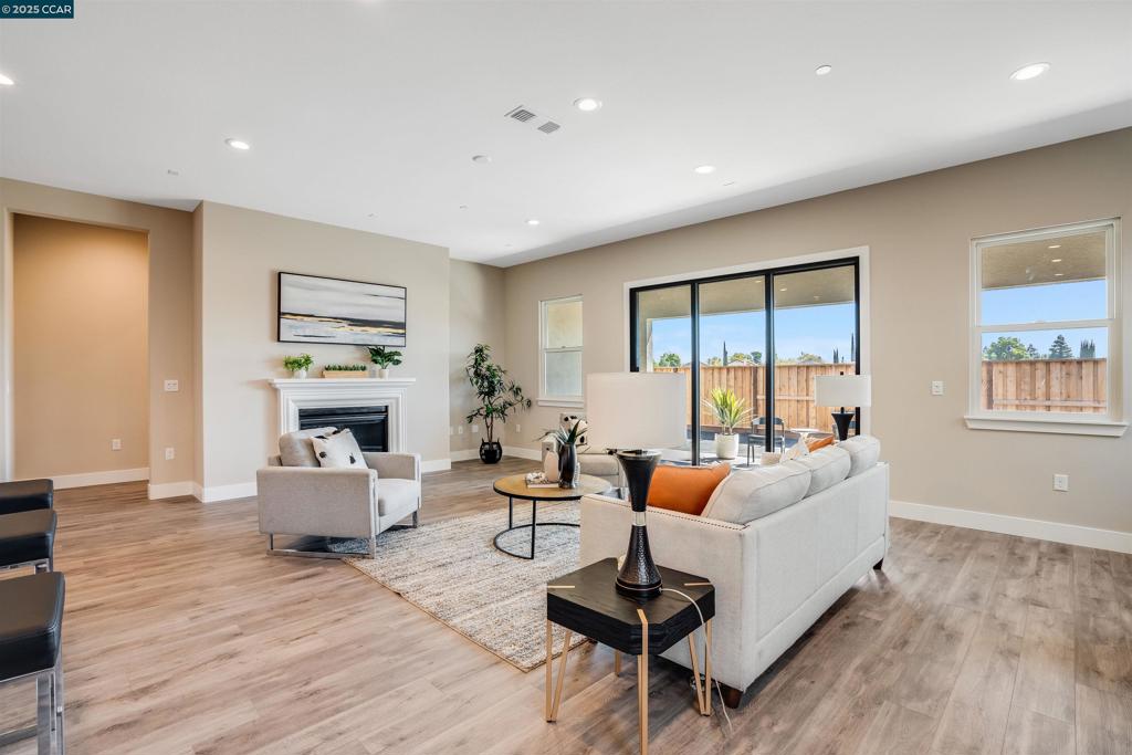 Residential for sale at 3137 Phoenix Ave, Tracy CA featuring 3 beds and 3 baths