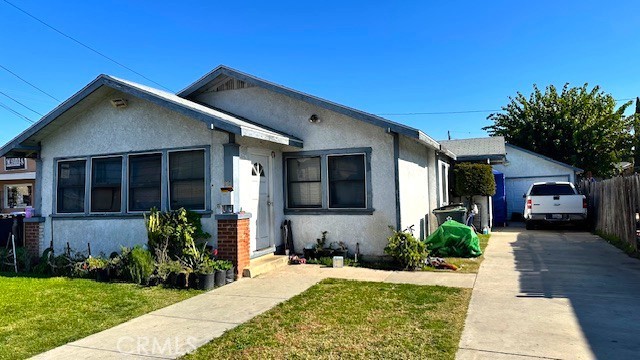 Residential for sale at 1533 S Greenville, Santa Ana CA featuring 2 beds and 1 bath