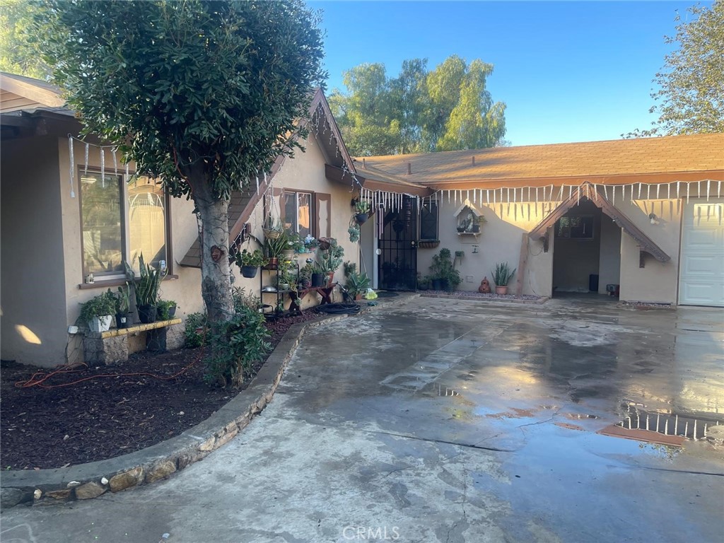 Residential for sale at 10450 Gramercy Pl., Riverside CA featuring 4 beds and 2 baths