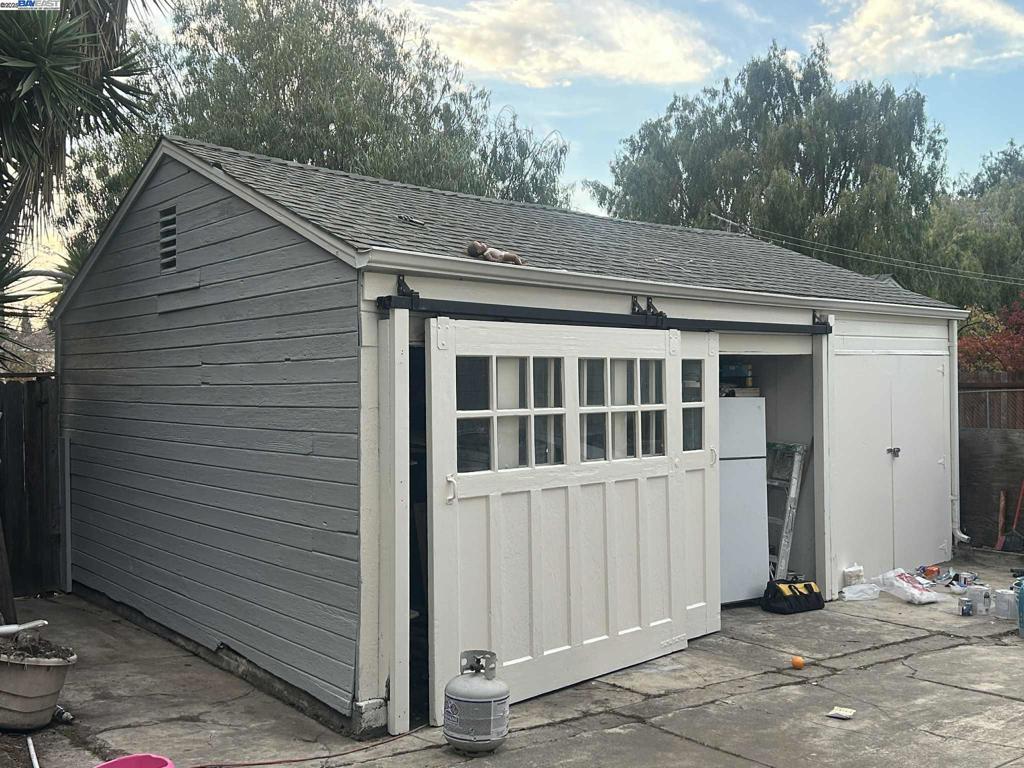 Residential Income for sale at 9953 Dante Ave, Oakland CA