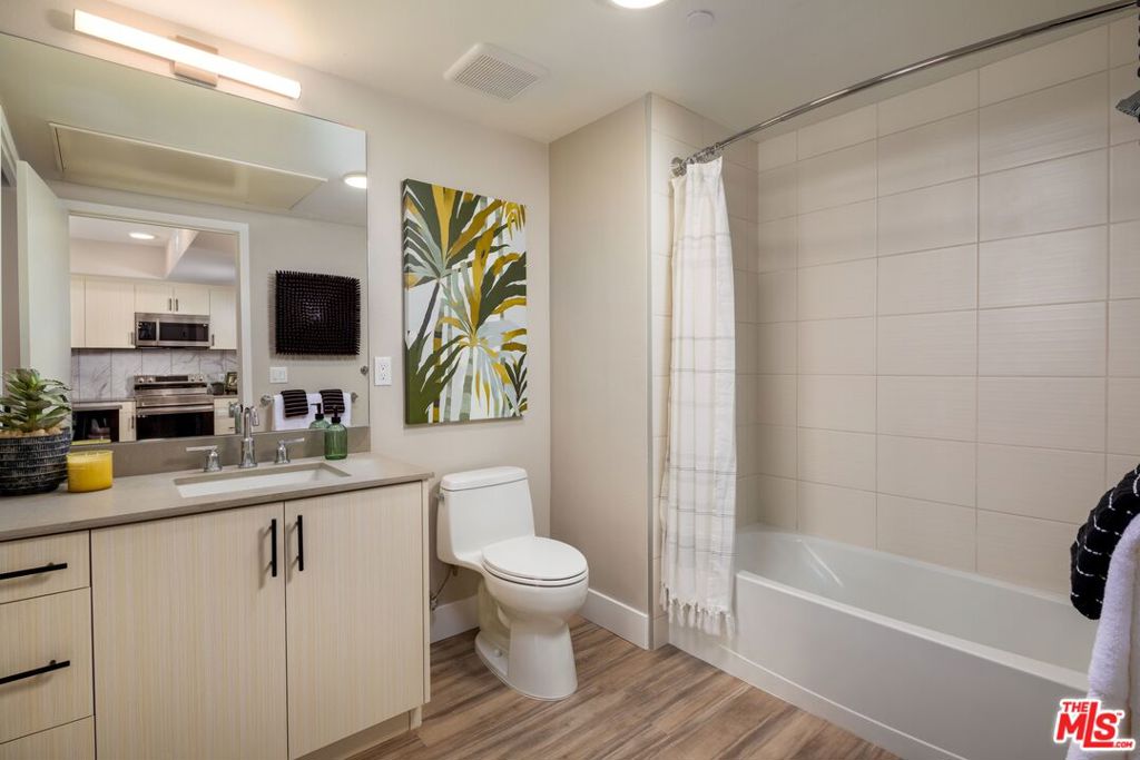 Residential Lease for rent at 201 N La Brea Avenue 314, Inglewood CA and 1 bath