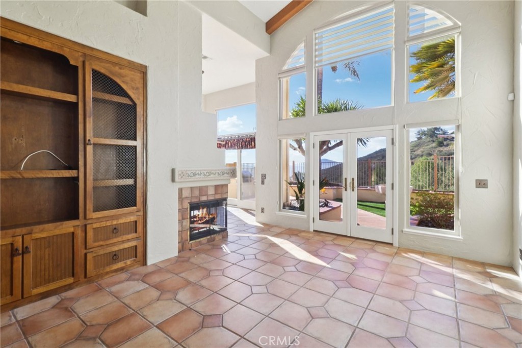 Residential for sale at 2183 View Crest Glen, Escondido CA featuring 3 beds and 3 baths
