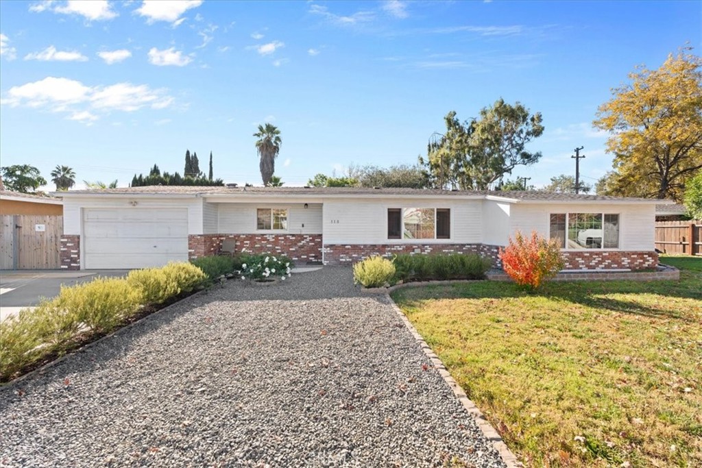 Residential for sale at 118 Bryn Mawr Road, Claremont CA featuring 3 beds and 2 baths