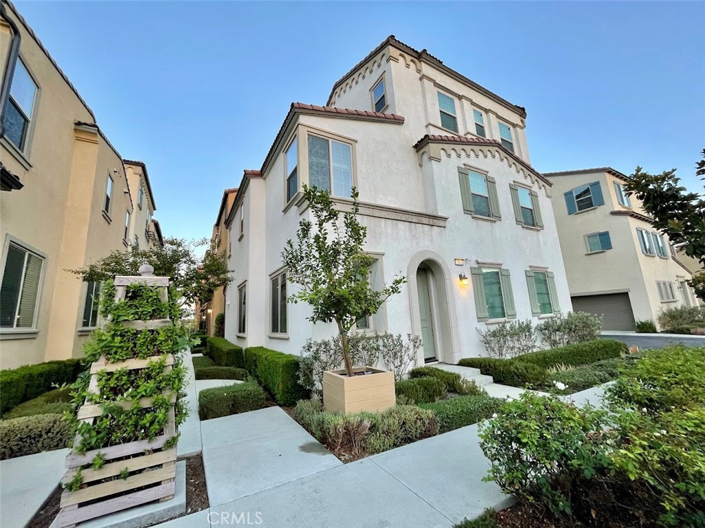 Residential Lease for rent at 2263 Rose Garden Court, Upland CA featuring 4 beds and 4 baths